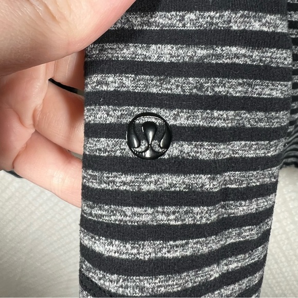 Lululemon Black Grey Striped Studio Half Zip Pullover Top - Picture 5 of 5